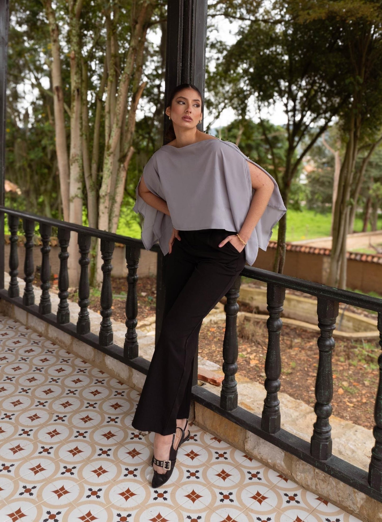 BLUSA ALBA GRIS