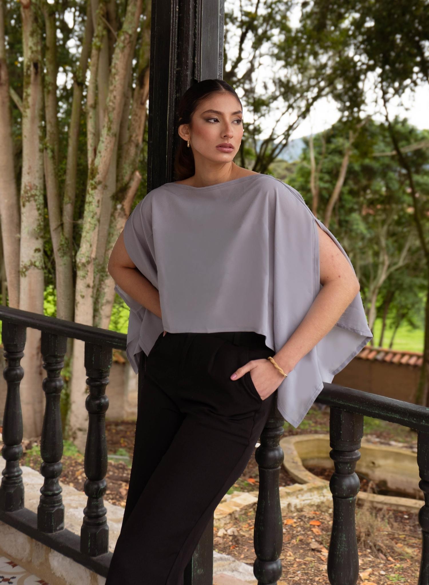 BLUSA ALBA GRIS