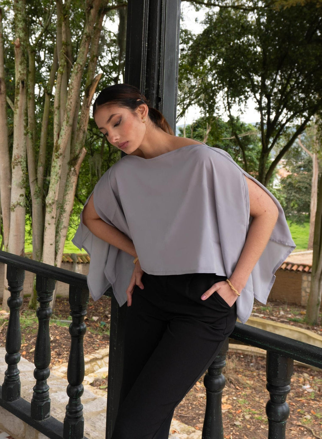 BLUSA ALBA GRIS